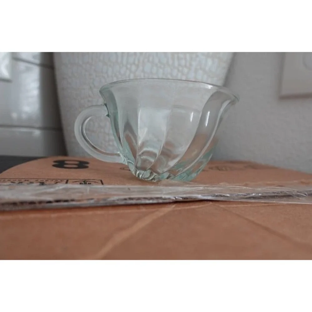 Anchor Hocking Glassware Set Swirl Design Tea Cups Set of‎ 8 Victoria Punch Cups